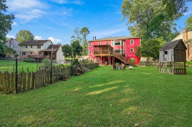 144 Shadow Lake Drive SW, Lilburn, GA 30047