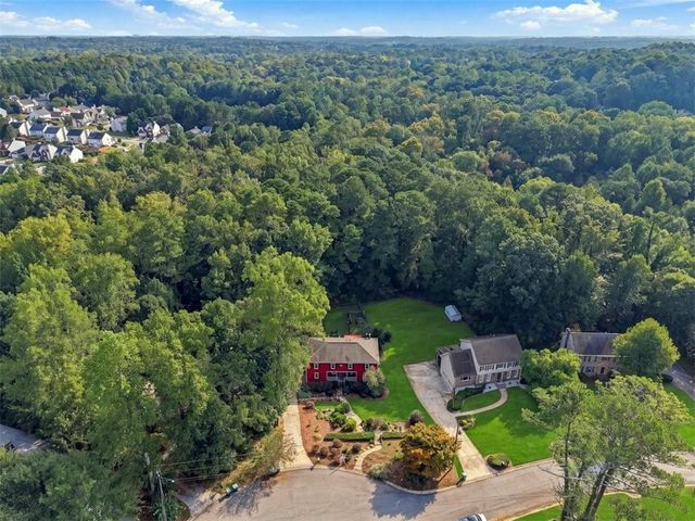 144 Shadow Lake Drive SW, Lilburn, GA 30047