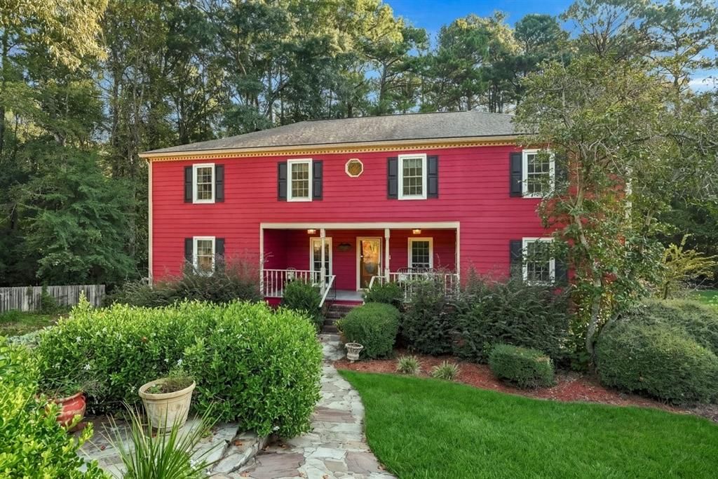 144 Shadow Lake Drive SW, Lilburn, GA 30047