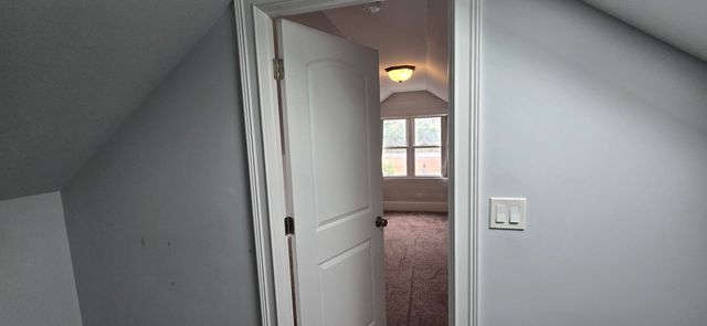 7951 S Blackstone Avenue, Chicago, IL 60619