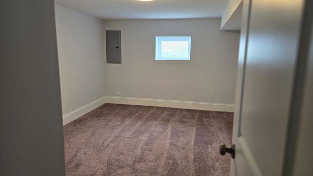 7951 S Blackstone Avenue, Chicago, IL 60619