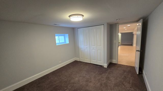 7951 S Blackstone Avenue, Chicago, IL 60619