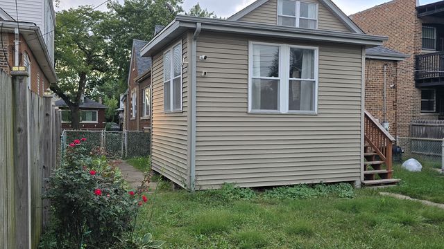 7951 S Blackstone Avenue, Chicago, IL 60619