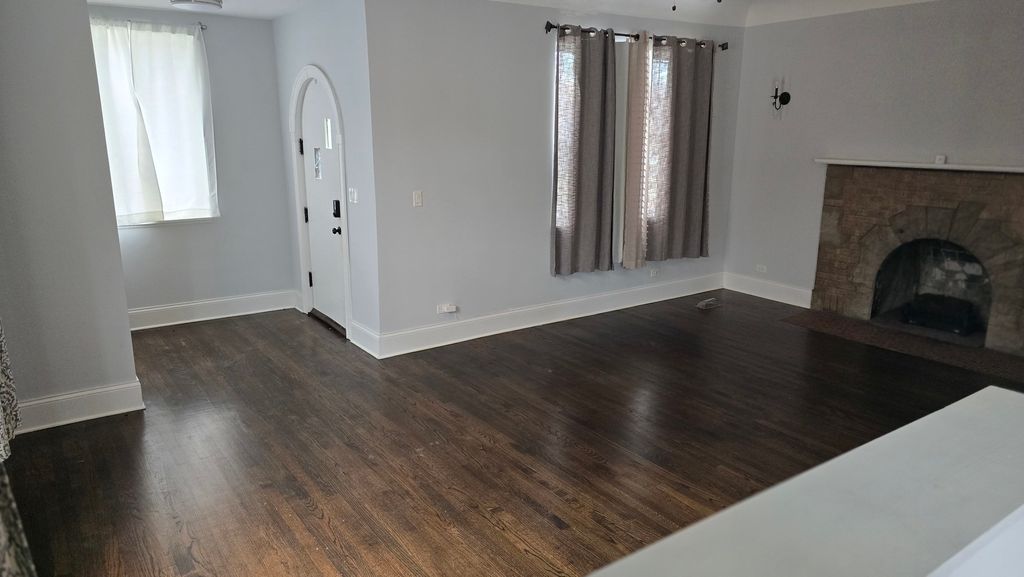 7951 S Blackstone Avenue, Chicago, IL 60619 — photo 2