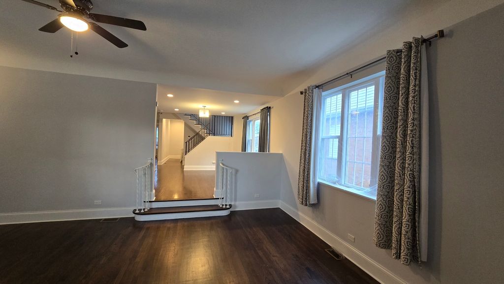 7951 S Blackstone Avenue, Chicago, IL 60619 — photo 5
