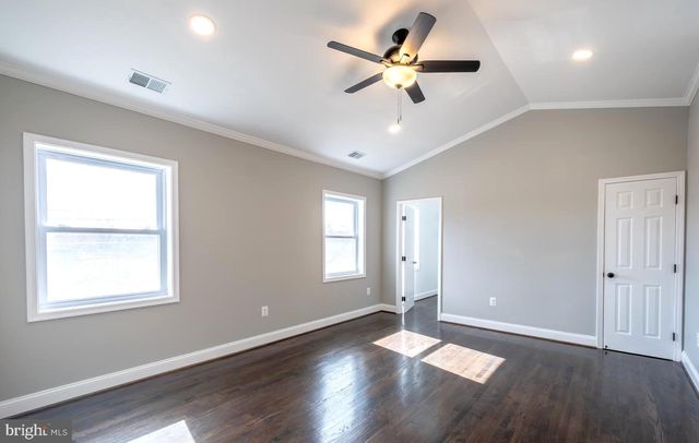 6816 WESTCOTT RD, Falls Church, VA 22042