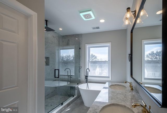 6816 WESTCOTT RD, Falls Church, VA 22042