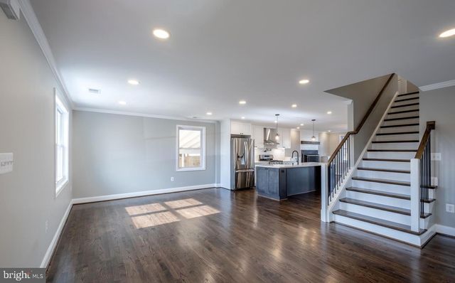 6816 WESTCOTT RD, Falls Church, VA 22042