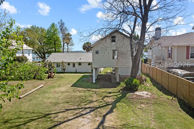 11 Big Oak St, Hilton Head Island, SC 29926