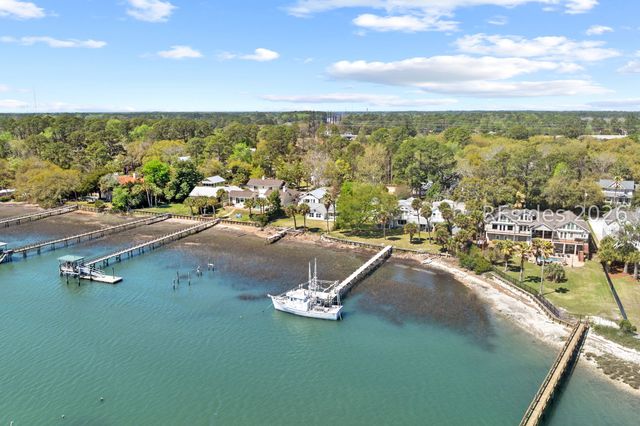 11 Big Oak St, Hilton Head Island, SC 29926