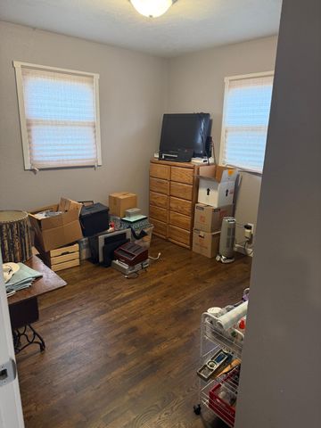 2007 AVENUE M, Council Bluffs, IA 51501