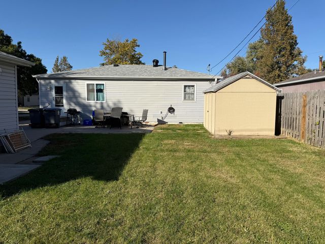 2007 AVENUE M, Council Bluffs, IA 51501