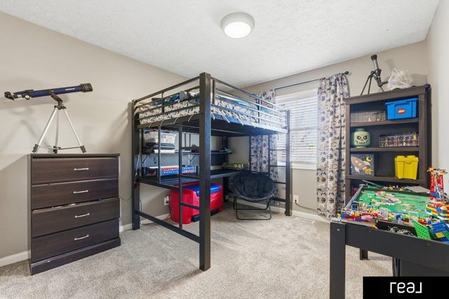 4001 N 212th Street, Elkhorn, NE 68022