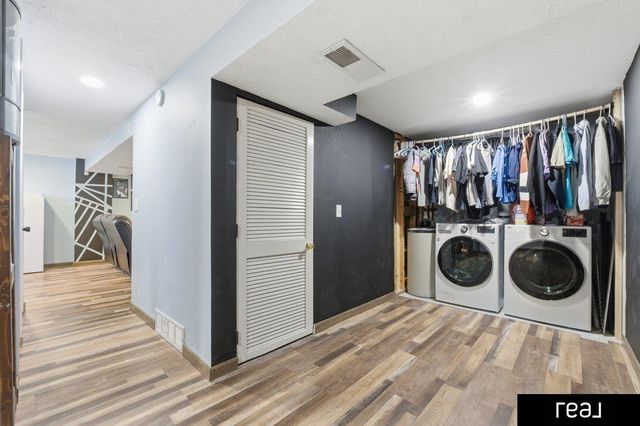 4001 N 212th Street, Elkhorn, NE 68022