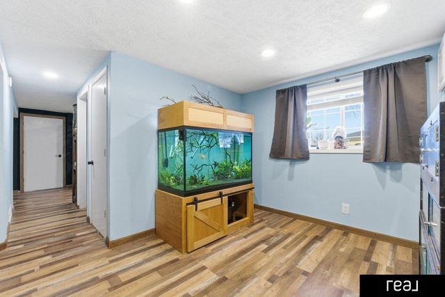 4001 N 212th Street, Elkhorn, NE 68022