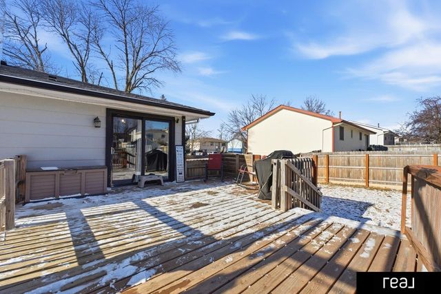 4001 N 212th Street, Elkhorn, NE 68022