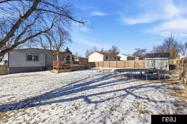 4001 N 212th Street, Elkhorn, NE 68022
