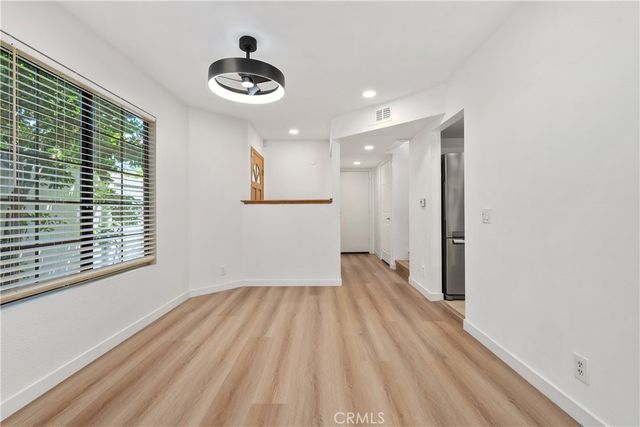 18435 Keswick st. 10, Reseda, CA 91335
