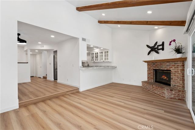 18435 Keswick st. 10, Reseda, CA 91335