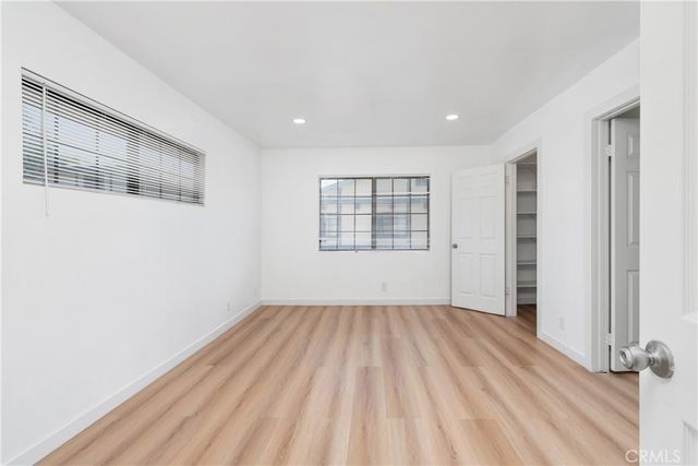 18435 Keswick st. 10, Reseda, CA 91335