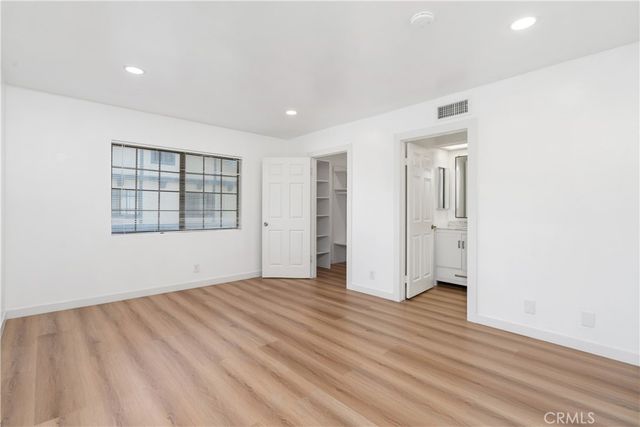 18435 Keswick st. 10, Reseda, CA 91335
