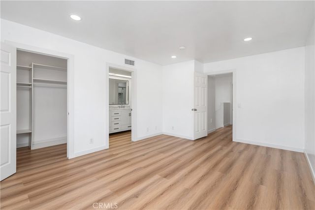 18435 Keswick st. 10, Reseda, CA 91335
