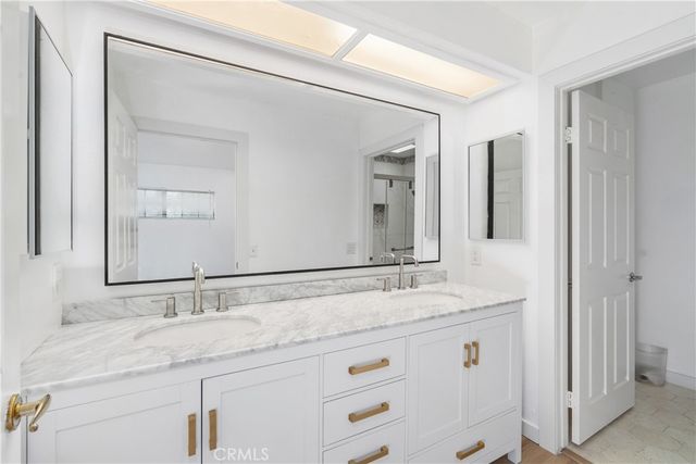 18435 Keswick st. 10, Reseda, CA 91335
