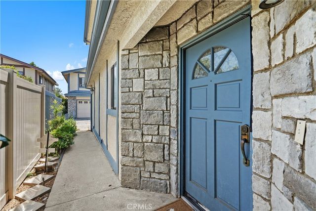 18435 Keswick st. 10, Reseda, CA 91335