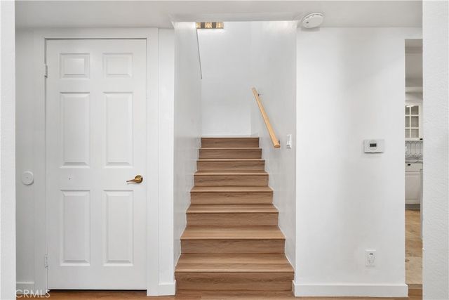 18435 Keswick st. 10, Reseda, CA 91335