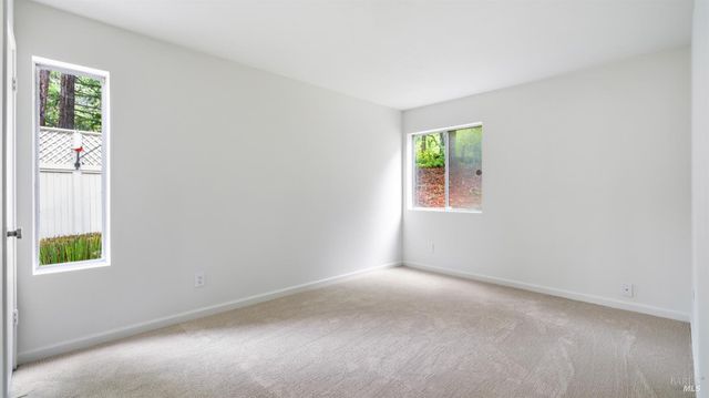 3335 Yulupa Ave, Santa Rosa, CA 95405