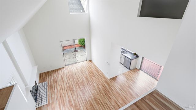 3335 Yulupa Ave, Santa Rosa, CA 95405