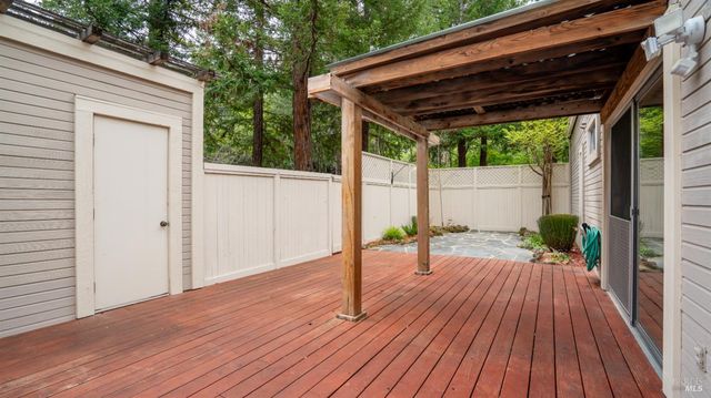 3335 Yulupa Ave, Santa Rosa, CA 95405