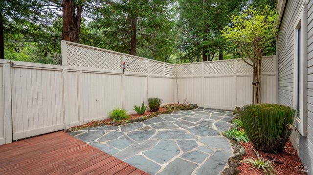3335 Yulupa Ave, Santa Rosa, CA 95405