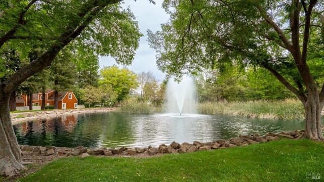 3335 Yulupa Ave, Santa Rosa, CA 95405