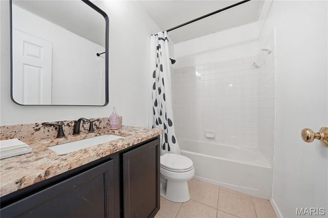 1366 Arbor Bluff Circle, Ballwin, MO 63021