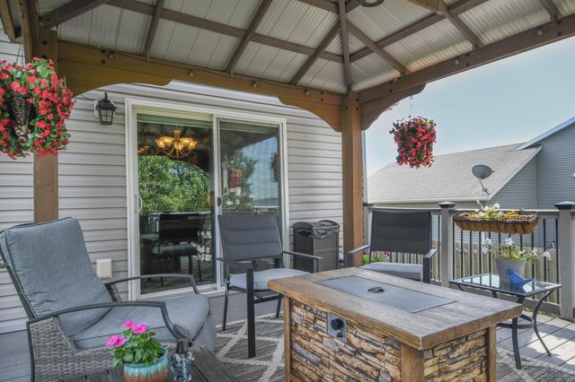 5013 44th Street S, Fargo, ND 58104