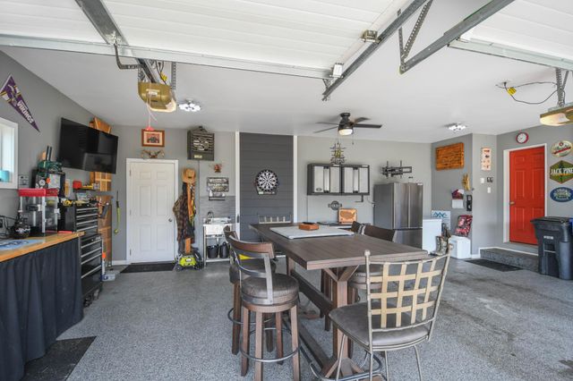 5013 44th Street S, Fargo, ND 58104