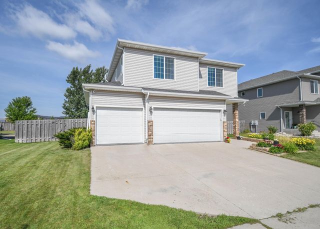 5013 44th Street S, Fargo, ND 58104