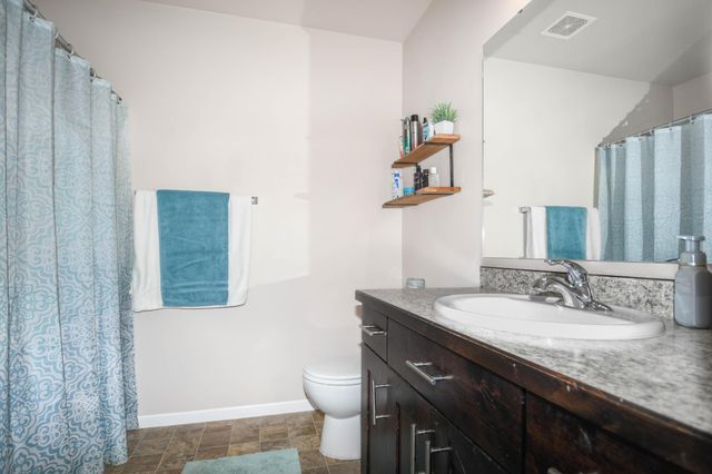 5013 44th Street S, Fargo, ND 58104