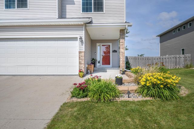 5013 44th Street S, Fargo, ND 58104