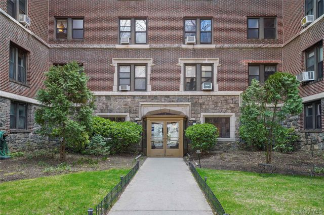 1080 Warburton Avenue 3E, Yonkers, NY 10701