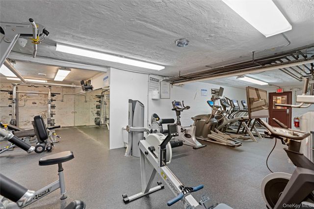 1080 Warburton Avenue 3E, Yonkers, NY 10701