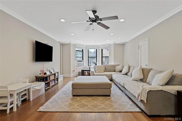 1080 Warburton Avenue 3E, Yonkers, NY 10701