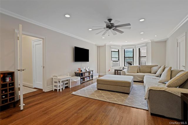 1080 Warburton Avenue 3E, Yonkers, NY 10701