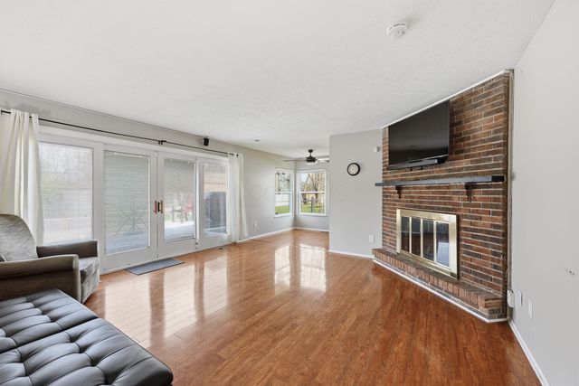 374 N Sarwil Drive, Canal Winchester, OH 43110