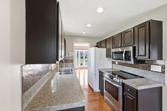 374 N Sarwil Drive, Canal Winchester, OH 43110