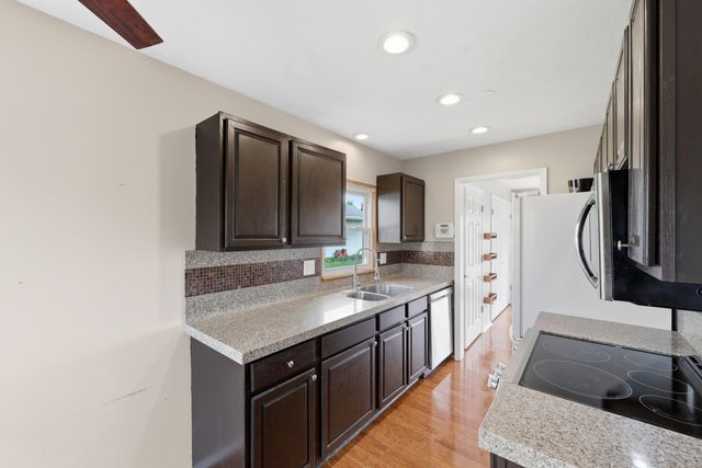 374 N Sarwil Drive, Canal Winchester, OH 43110