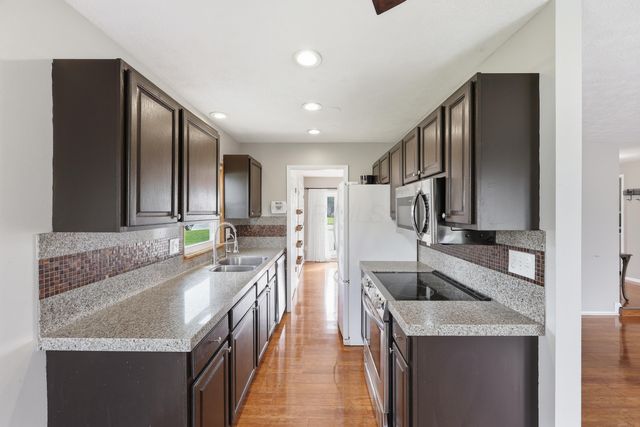 374 N Sarwil Drive, Canal Winchester, OH 43110