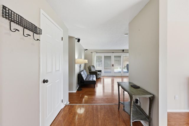 374 N Sarwil Drive, Canal Winchester, OH 43110