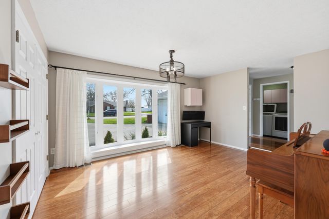 374 N Sarwil Drive, Canal Winchester, OH 43110